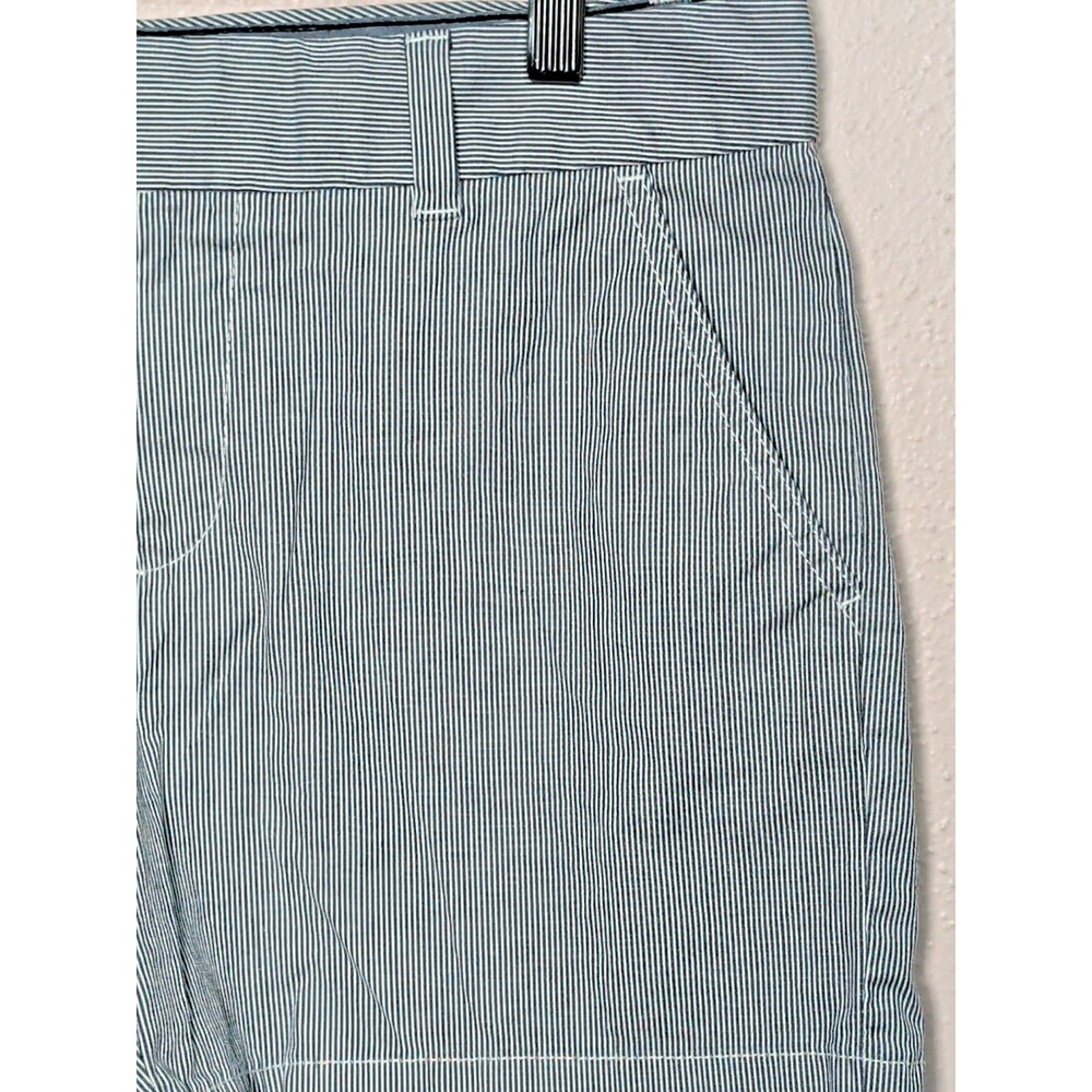 Tommy Hilfiger Blue White Pinstripe Shorts Womens 6 Flat Front Preppy Nautical - Picture 4 of 12